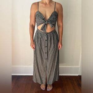 Reformation gingham cut out midi dress / size 6